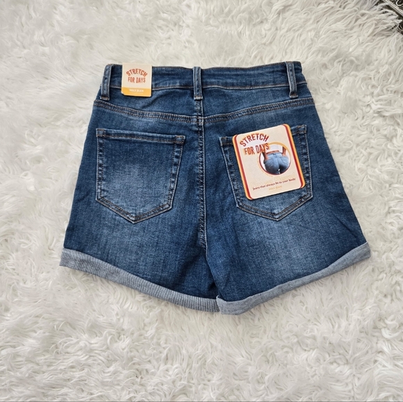 Wax Jean Stretch for Days Cuffed Distressed medium wash Shorts. Size 3XL. New. - Picture 3 of 8